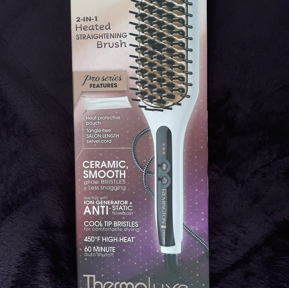 Remintong Straightening Hair Brush - Picture 2 of 4